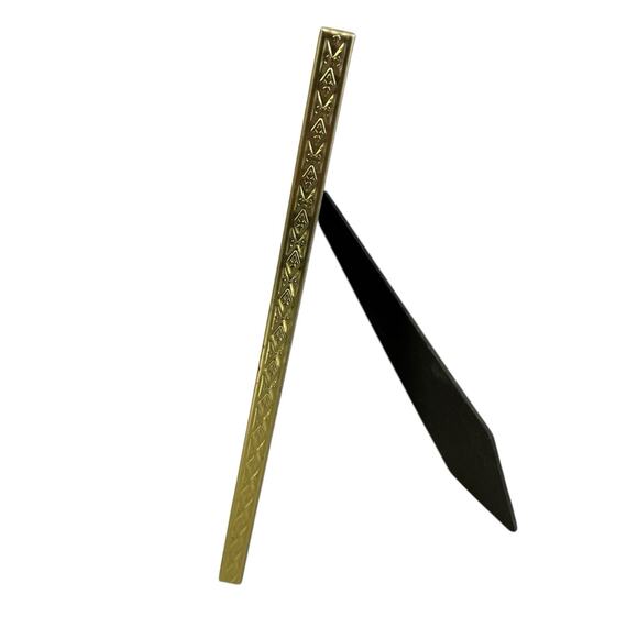 Vintage Picture Photo Frame Shabby Metal Ornate Gold Design 8 x 10 - Picture 7 of 10